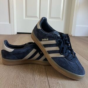 Adidas Gazelle Navy and Gray Men's Shoes 9.5 US